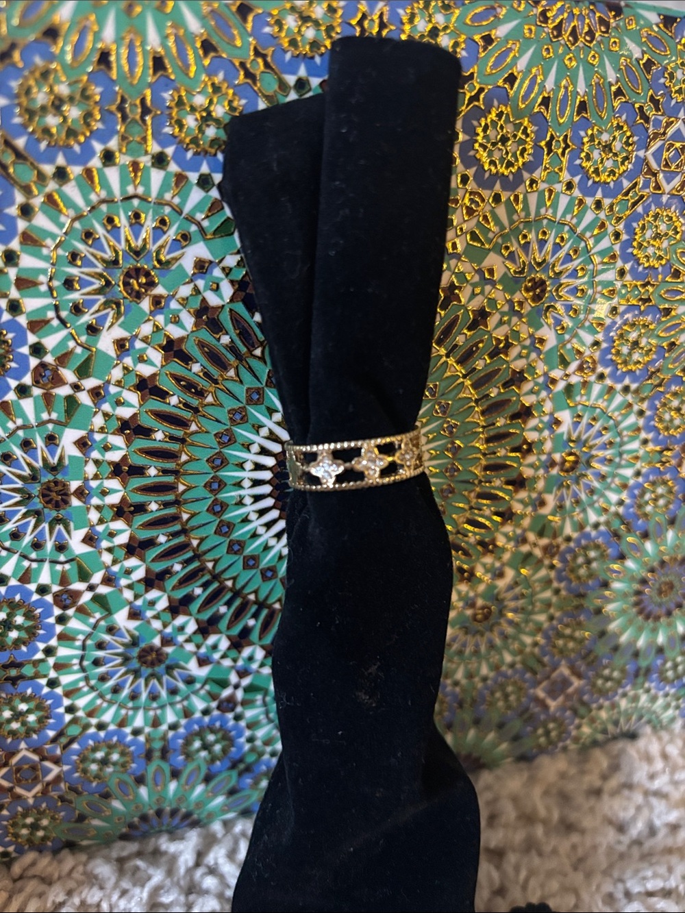 Gold Filigree Openwork Women's Band Ring - Gold